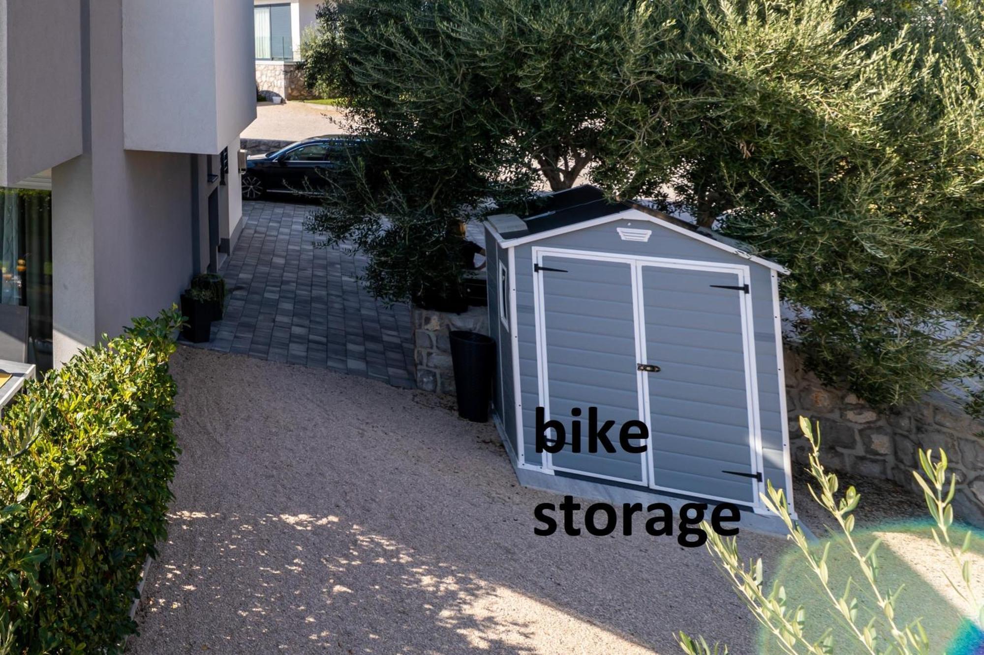 Apartment Elegance Krk Town Luaran gambar