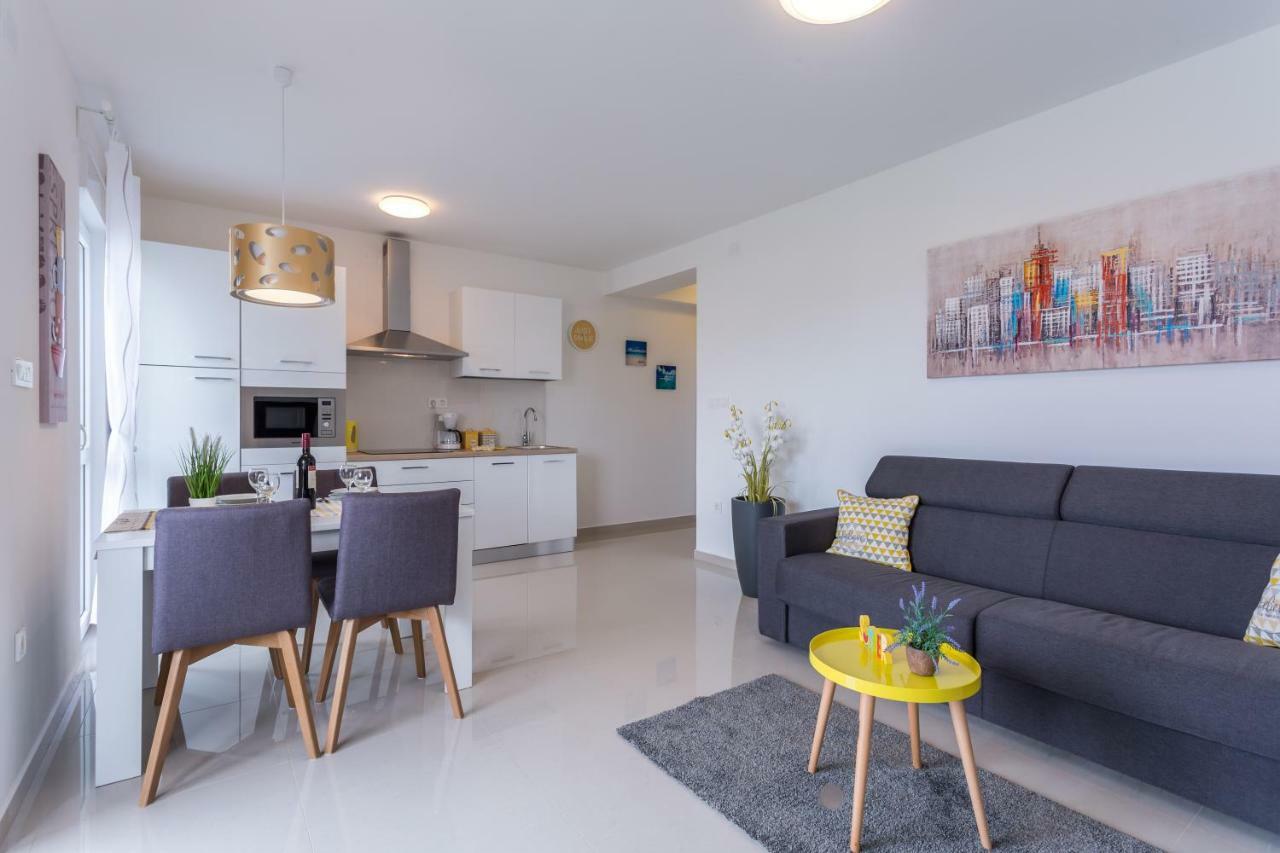 Apartment Elegance Krk Town Luaran gambar