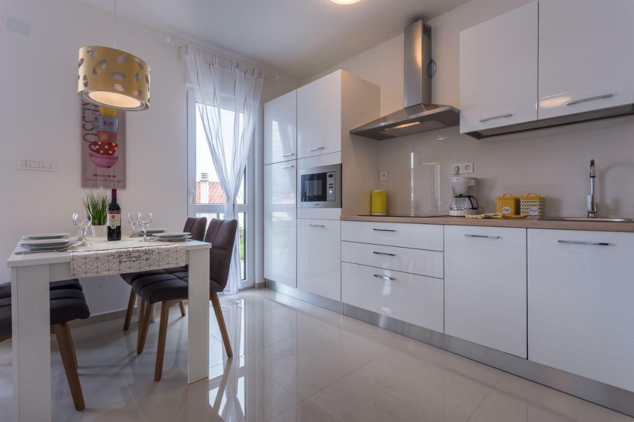 Apartment Elegance Krk Town Luaran gambar